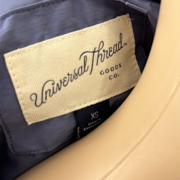 Women's Faux Fur Bomber Jacket Blue Zip up By Universal Thread (5G3WRP) - Picture 4 of 6